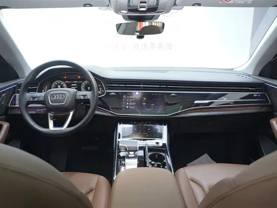 Audi Q8 2022 55 TFSI Luxury Dynamic фото 10
