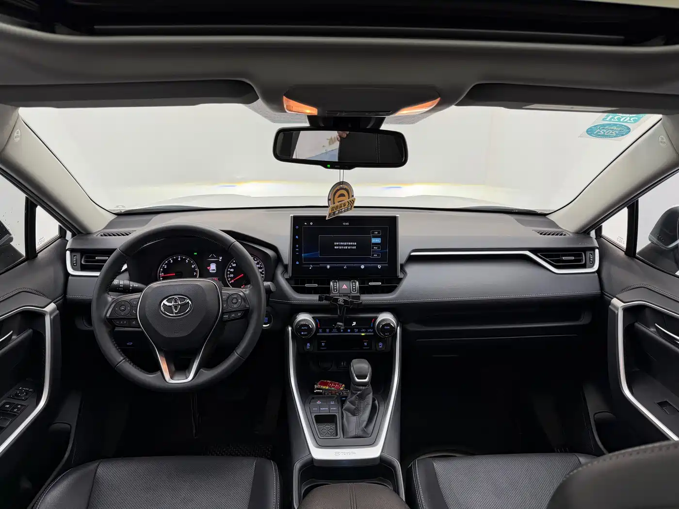 Toyota Wildlander 2020 2.0L CVT 2WD Luxury Edition фото 12