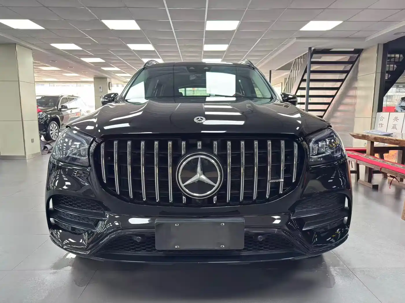 Mercedes-Benz GLS 2023 GLS 450 4MATIC Luxury Edition фото 2
