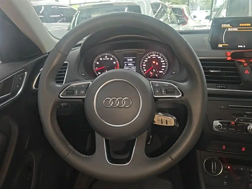 Audi Q3 2018 30th Anniversary Edition 35 TFSI Fashion фото 11