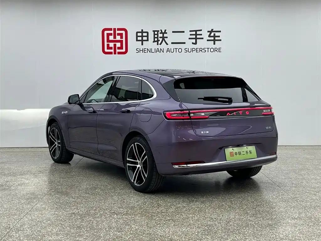 AITO Wenjie AITO M5 2025 Extended Range Ultra AWD фото 3