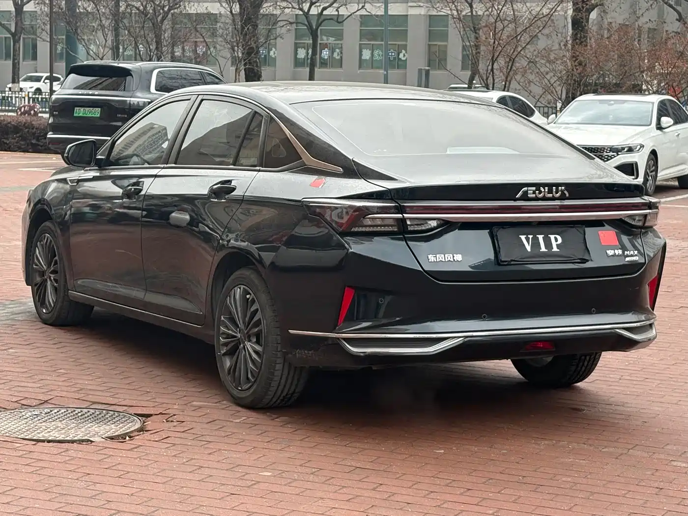 DONGFENG FENGSHEN YI HYUN MAX