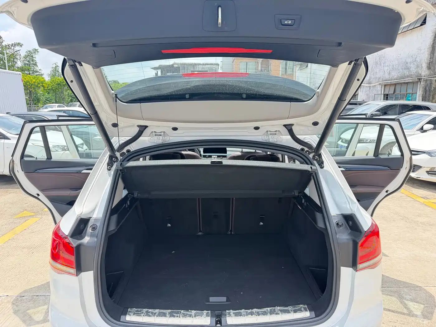 BMW X1 2022 sDrive20Li Premium фото 10