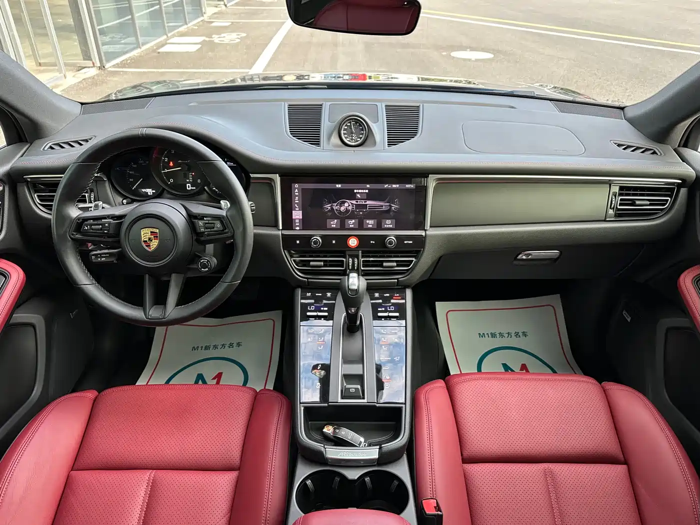 Porsche Macan 2022 Macan T 2.0T фото 14