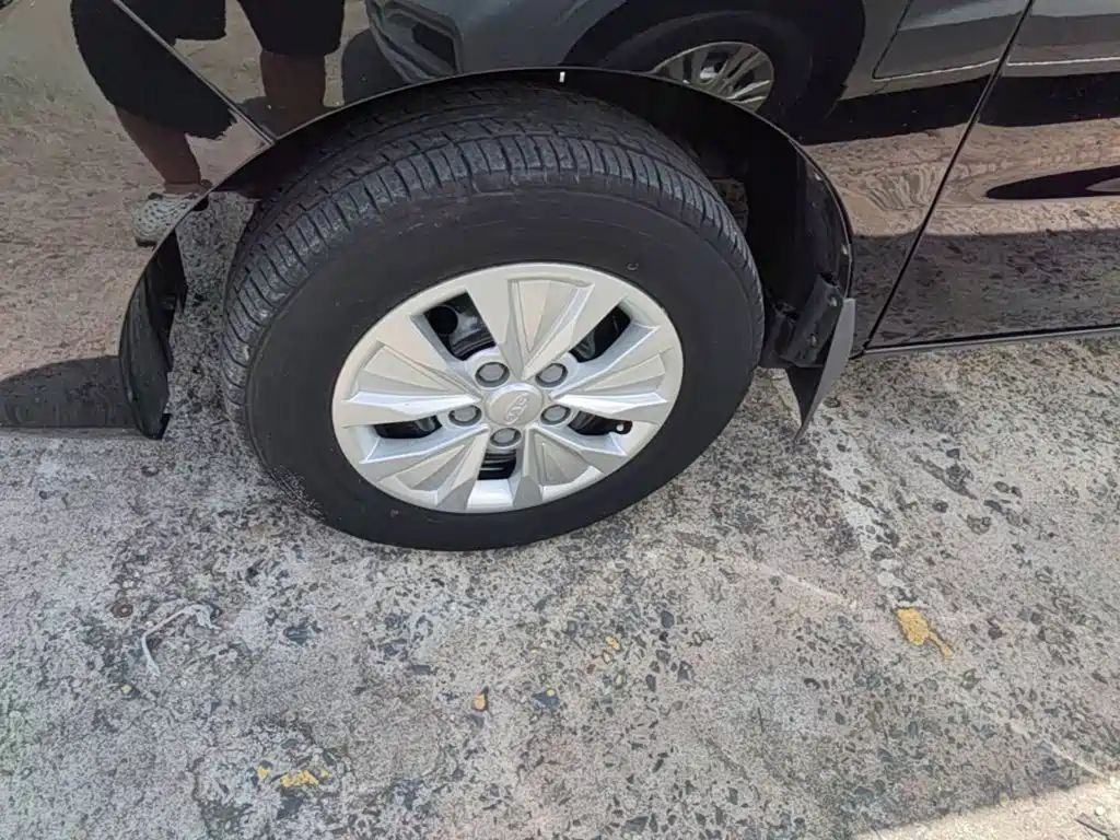 JAC Refine M3 2023 2022 PLUS IKEA Edition 1.8L Comfort Model