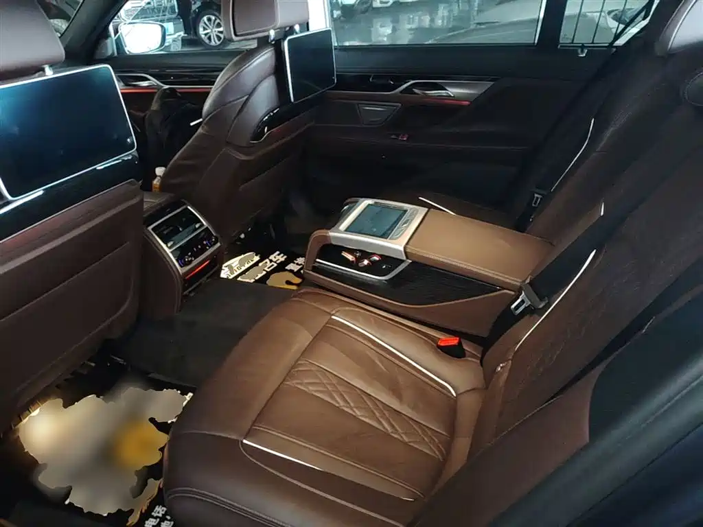 BMW 7 Series 2018 730Li Premium Type M Sport Package фото 17
