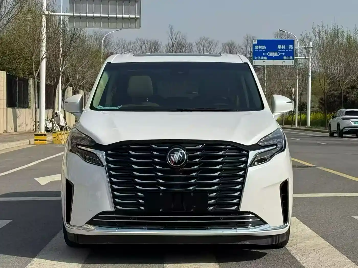 Buick GL8 2023 ES Landmaster Exclusive фото 2