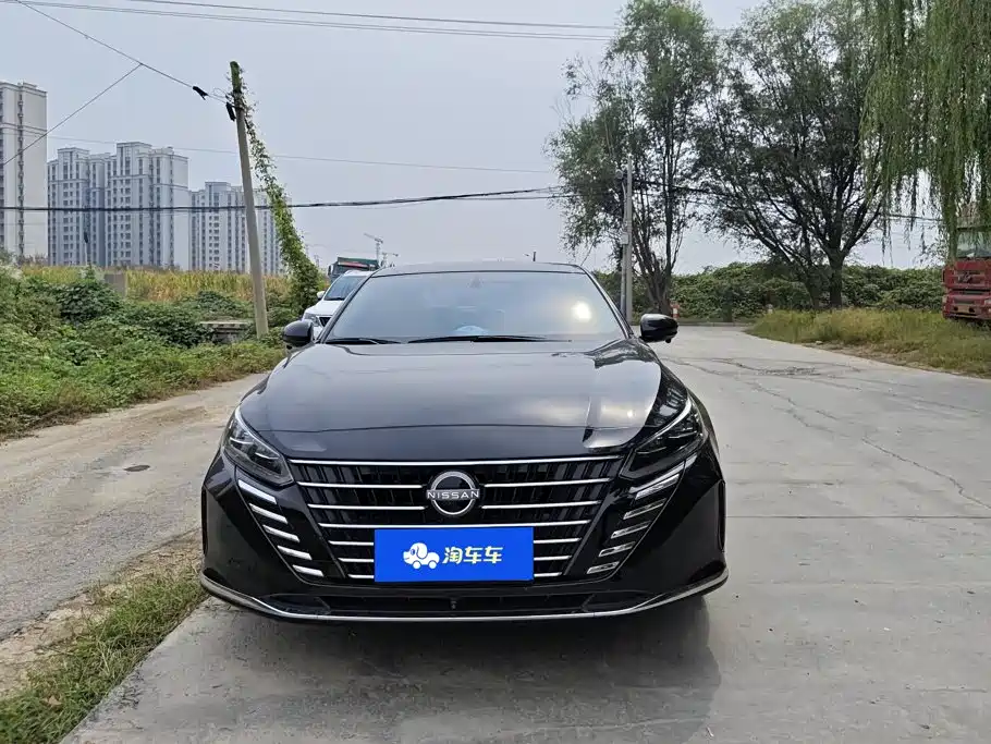 Photo 2 - Nissan Teana