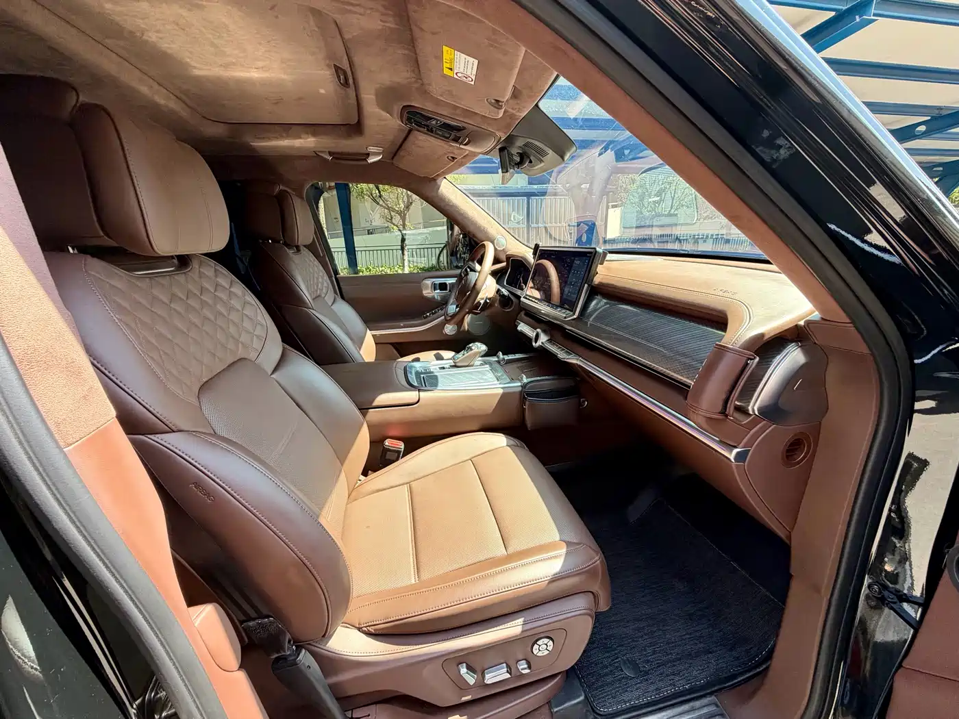 TANK TANK 700 NEW ENERGY