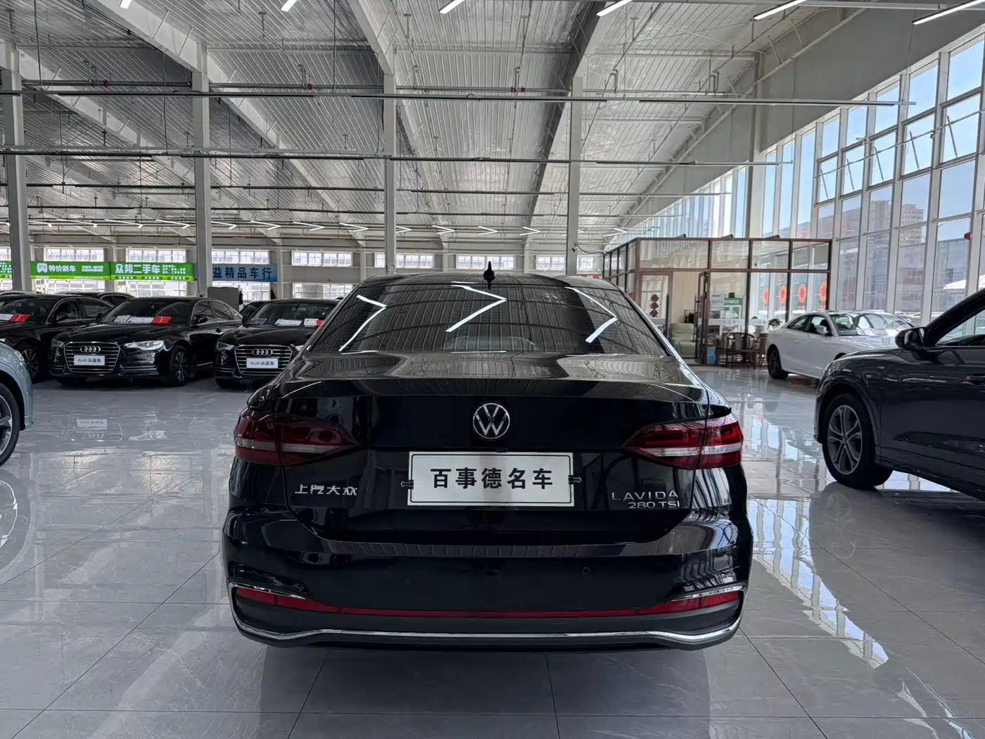 Volkswagen Lavida 2023 280TSI DSG Starlight Comfort Edition фото 8