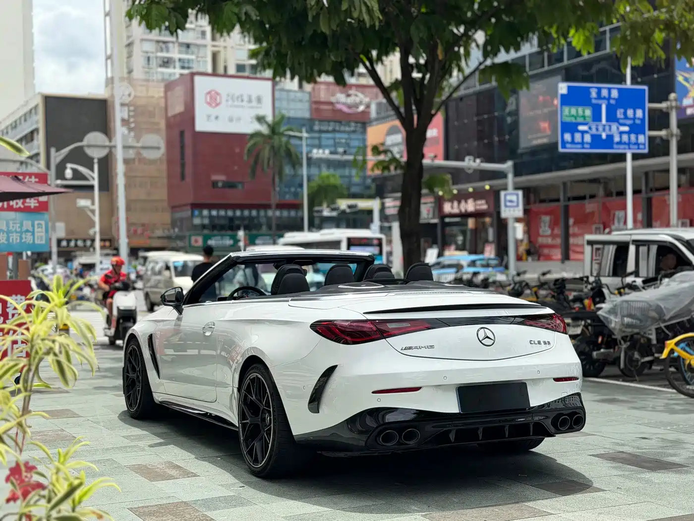 Mercedes-Benz Mercedes-AMG CLE 2025 2024 AMG CLE 53 4MATIC+ Cabriolet