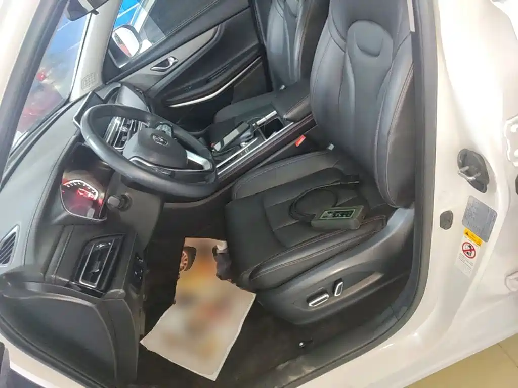 صورة 15 - Changan CS75
