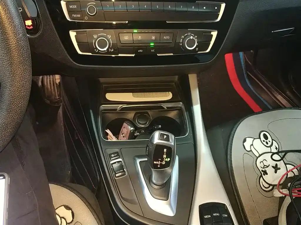 BMW 1 Series (Import) 2018 118i Leading фото 6