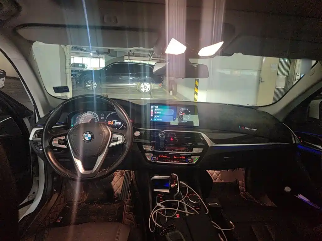 BMW 5 Series 2018 525Li Luxury Package фото 6
