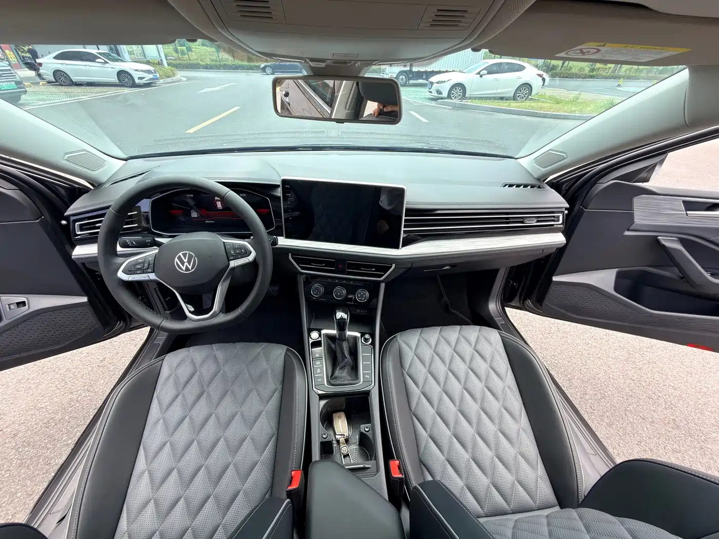 Volkswagen Sagitar, миниатюра 11