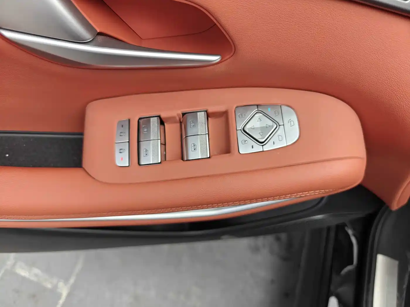 BYD Tang L 2025 DM 200KM AWD LiDAR Flagship фото 12