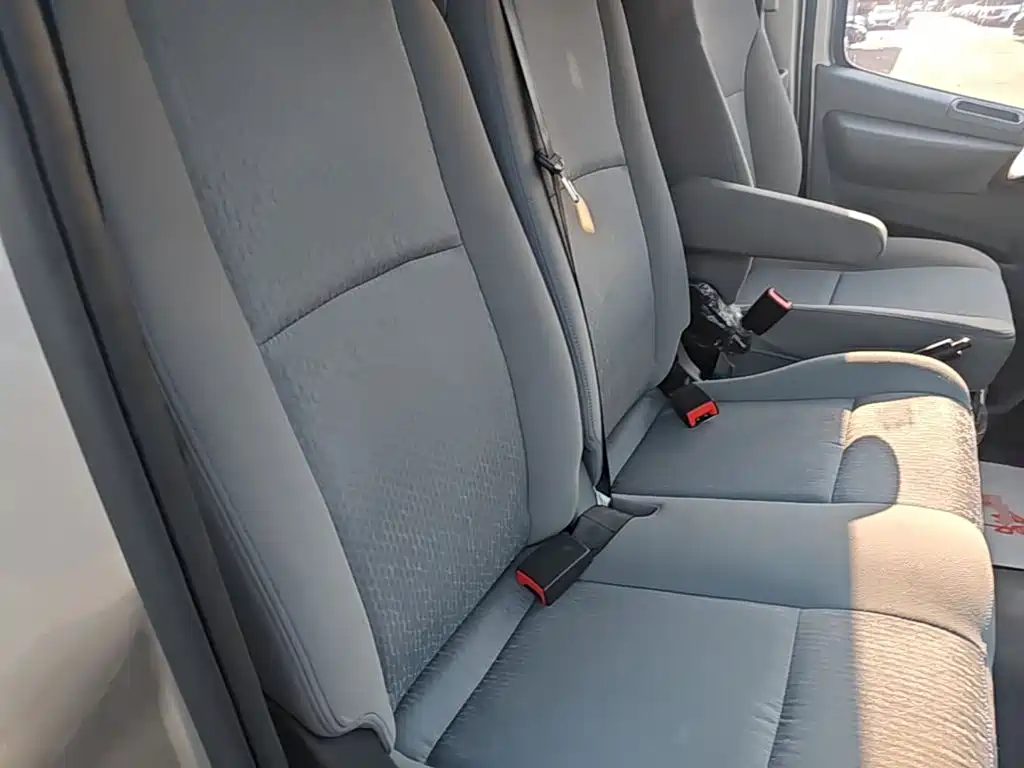 Foton Tuyano 2024 2024 Jixiang Multi-function 2.0T Automatic Long Wheelbase Medium Roof Single Rear Tire 3-seater