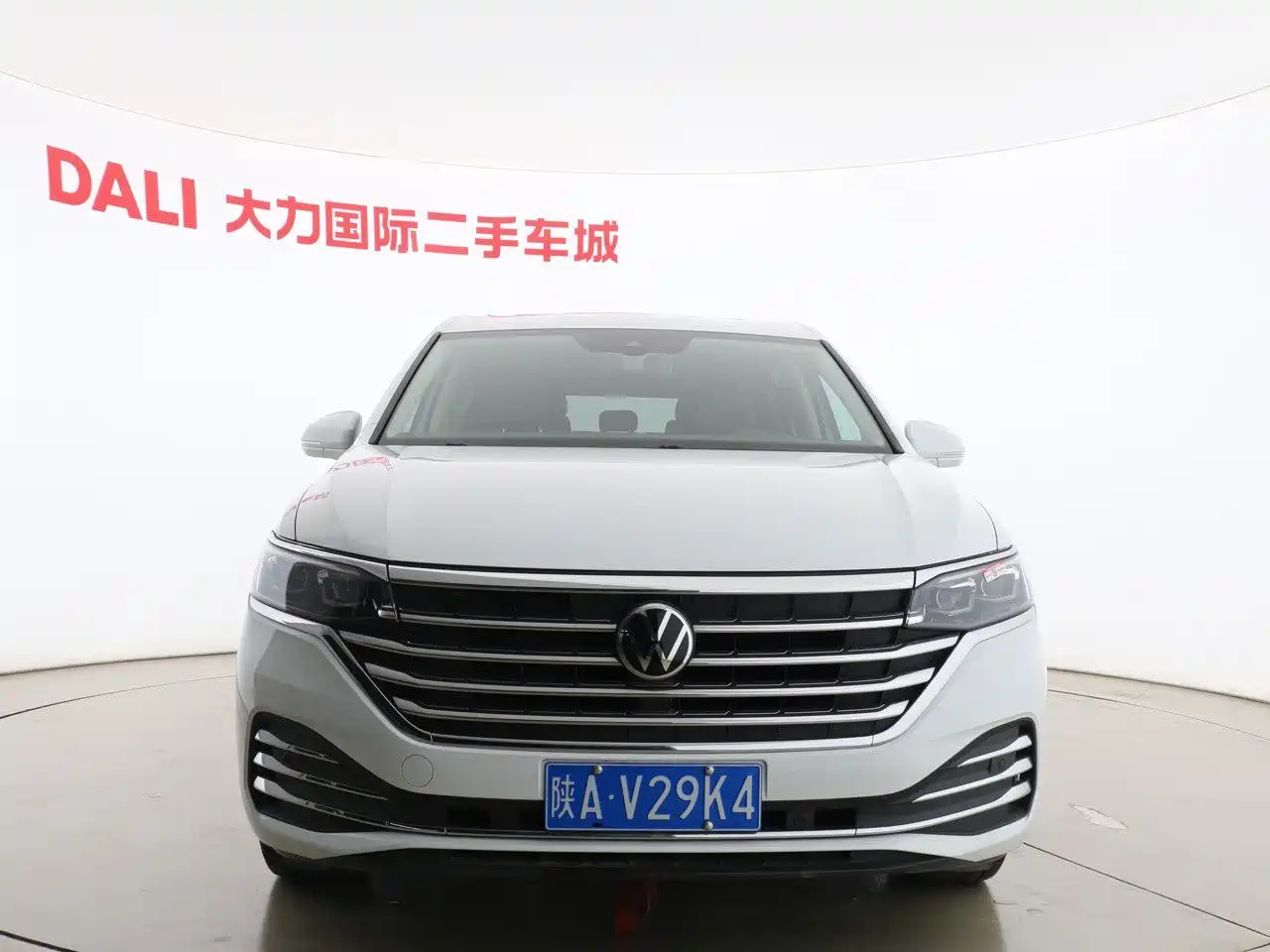 Volkswagen Viloran 2020 380TSI Premium фото 5
