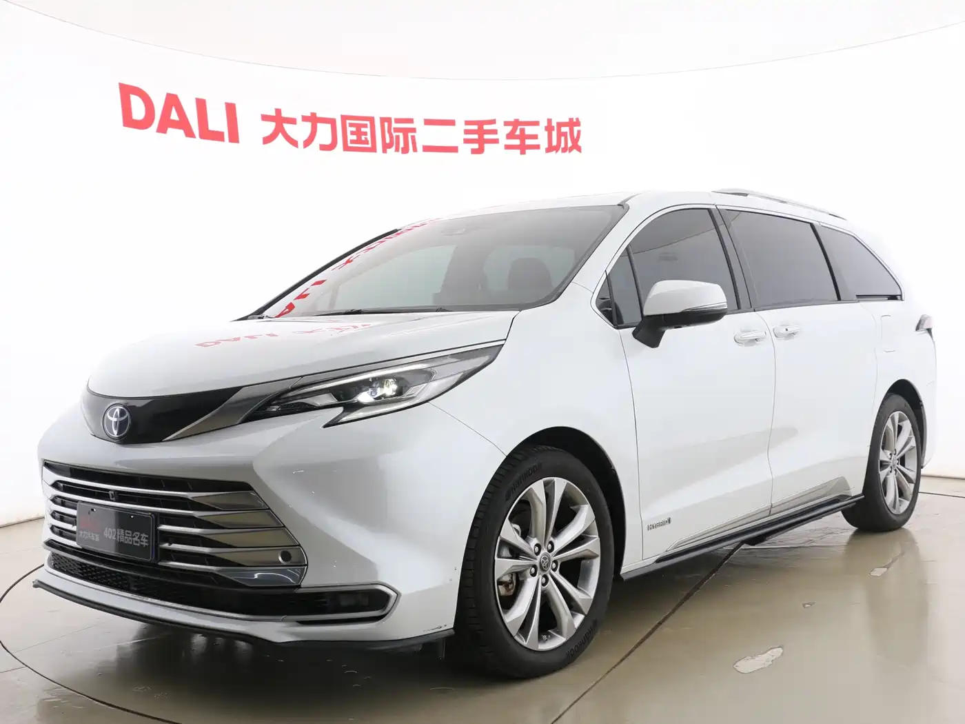 Toyota Sienna 2023 2.5L Hybrid Platinum Edition