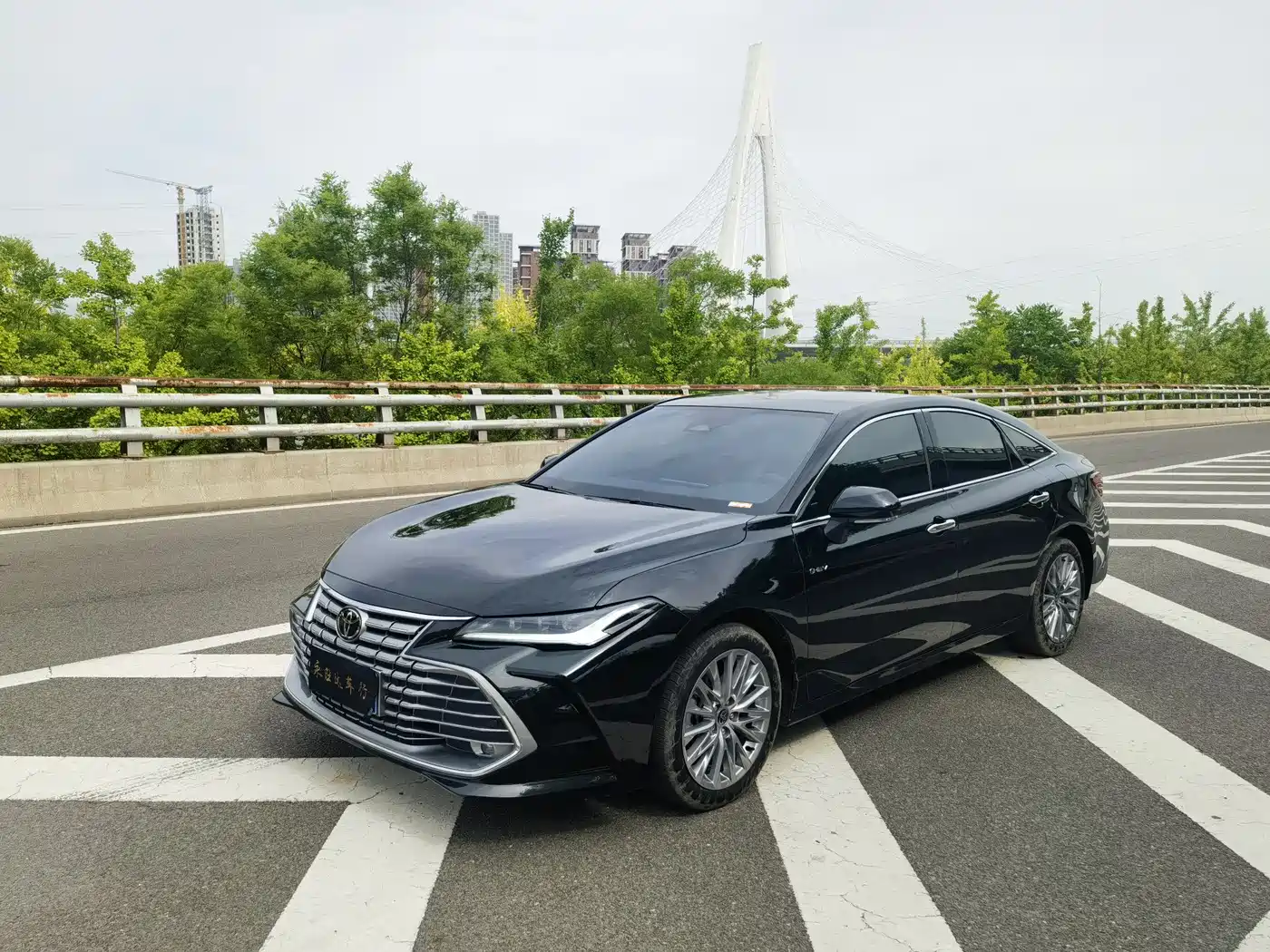 Toyota Avalon 2024 Hybrid 2.0L Luxury Edition