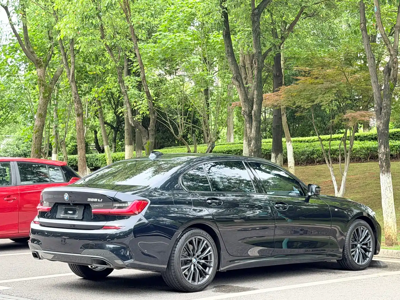 BMW 3-SERIES