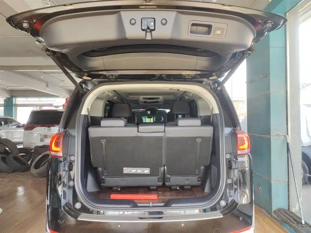 GAC Trumpchi Trumpchi M8 2021 Leading Show Series 390T Prestige Edition фото 19