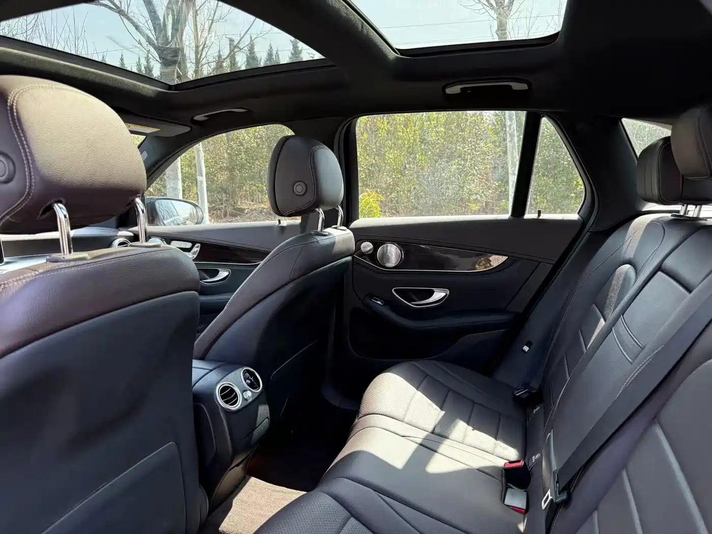 Mercedes-Benz GLC 2018 GLC 260 4MATIC Dynamic фото 9