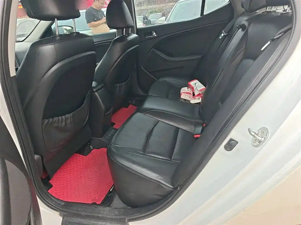 Kia K5 2014 2.0L Automatic LUXURY фото 17
