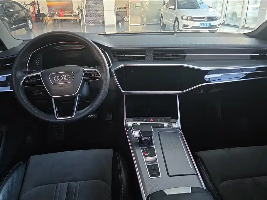 Audi A6L 2021 45 TFSI Exclusive Sport фото 12