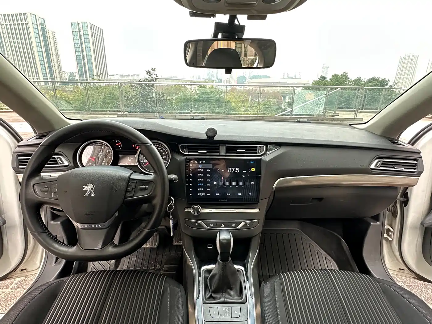Peugeot 408 2018 Facelift 1.8L Automatic Luxury фото 14