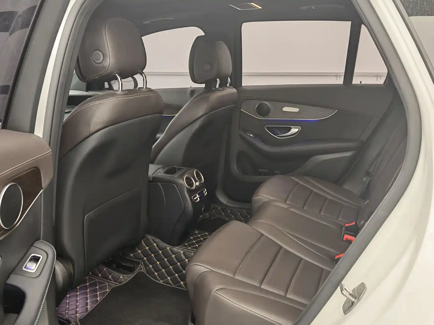 Mercedes-Benz GLC 2022 Model GLC 260 L 4MATIC Luxury Edition фото 14