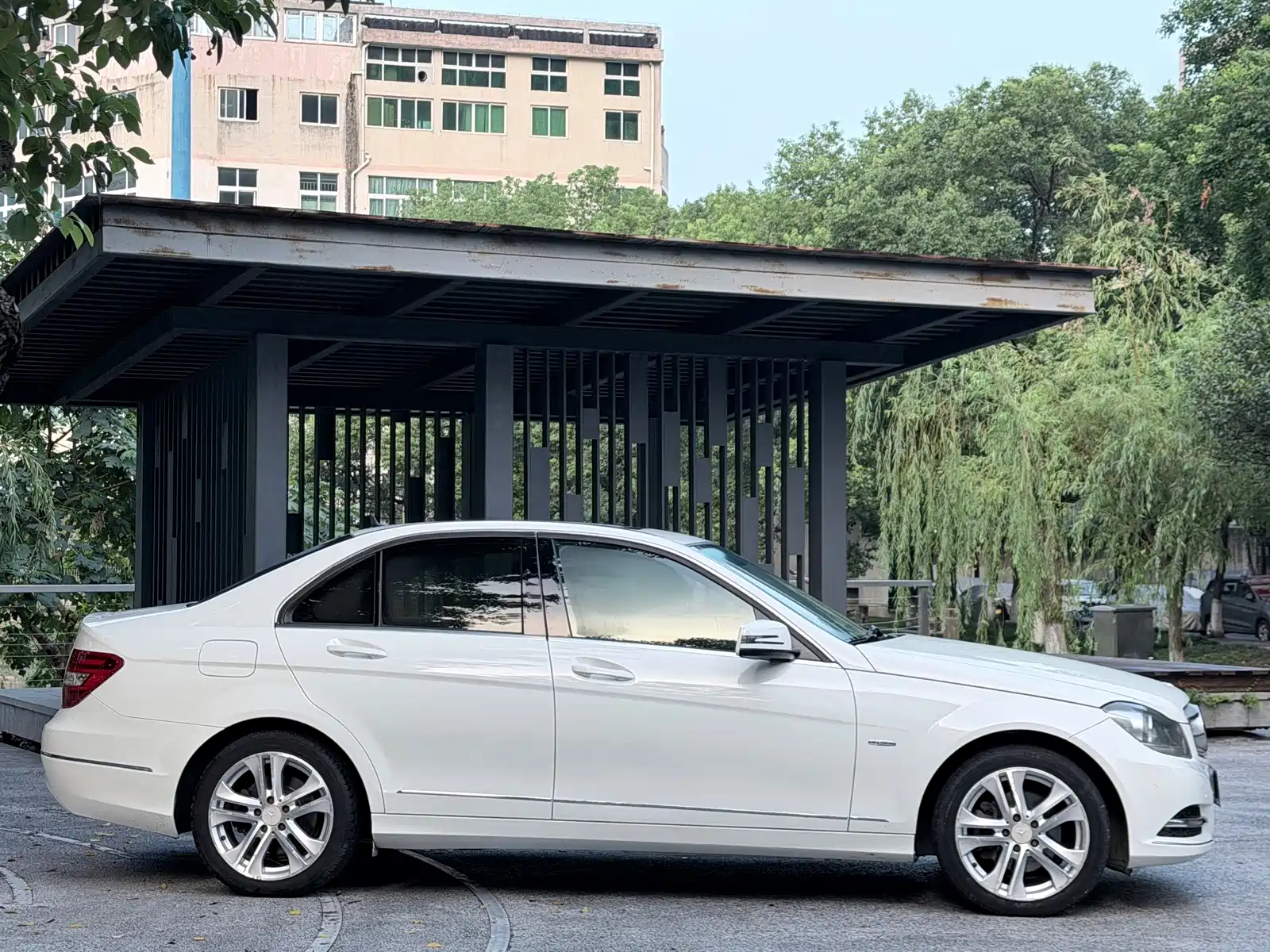 Фото 13 - Mercedes-Benz C-Class