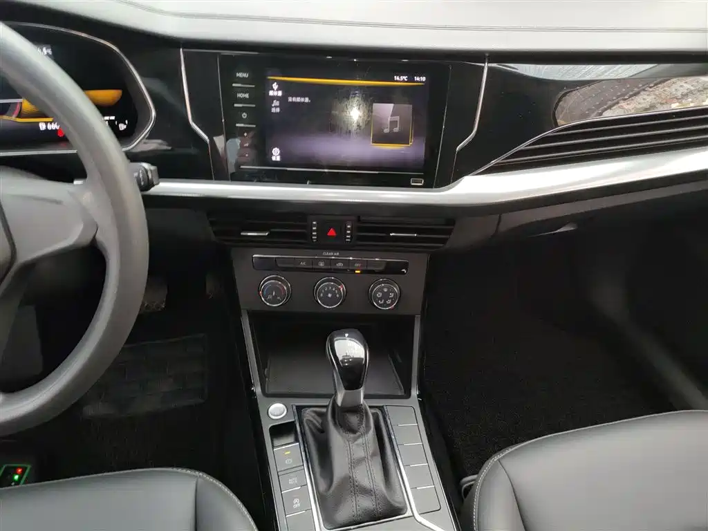 Volkswagen Passat 2022 280TSI Business Edition фото 10