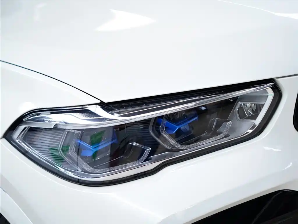 BMW X6 M 2022 X6 M фото 15