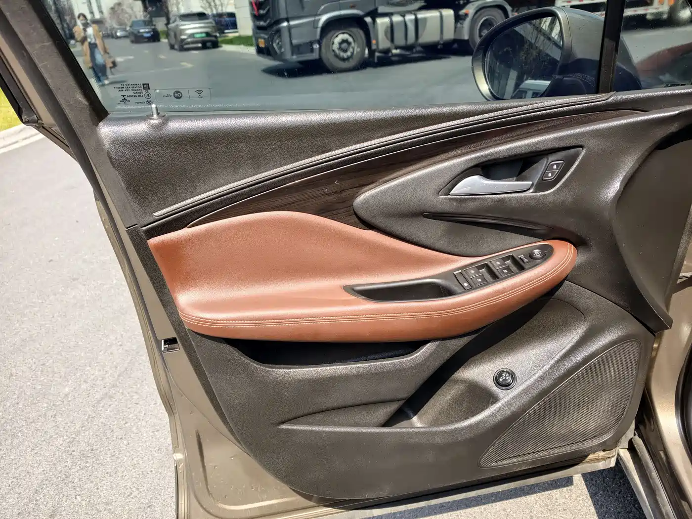 Buick Envision Plus 2017 20T 2WD Luxury фото 12