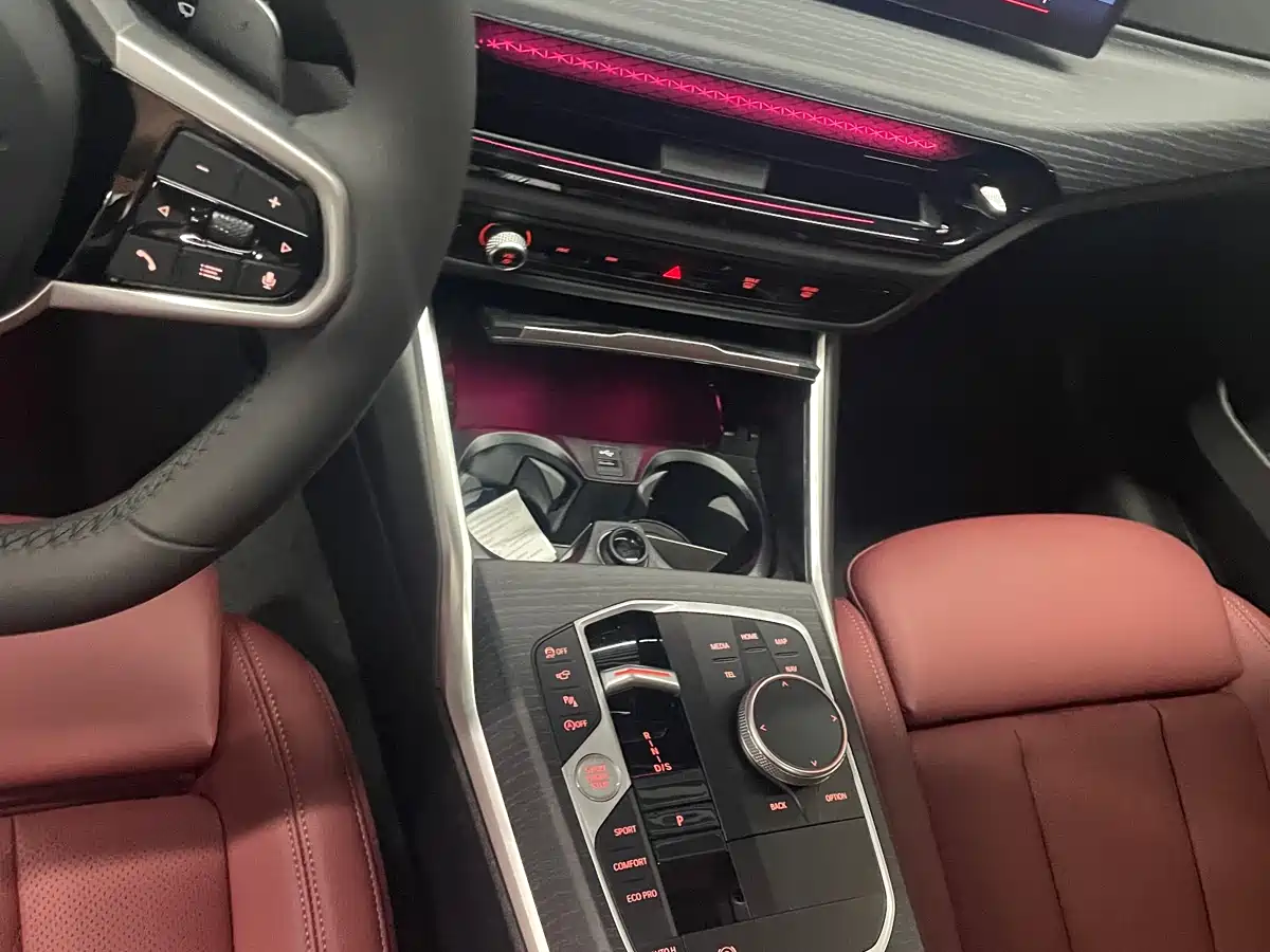 BMW 3-SERIES