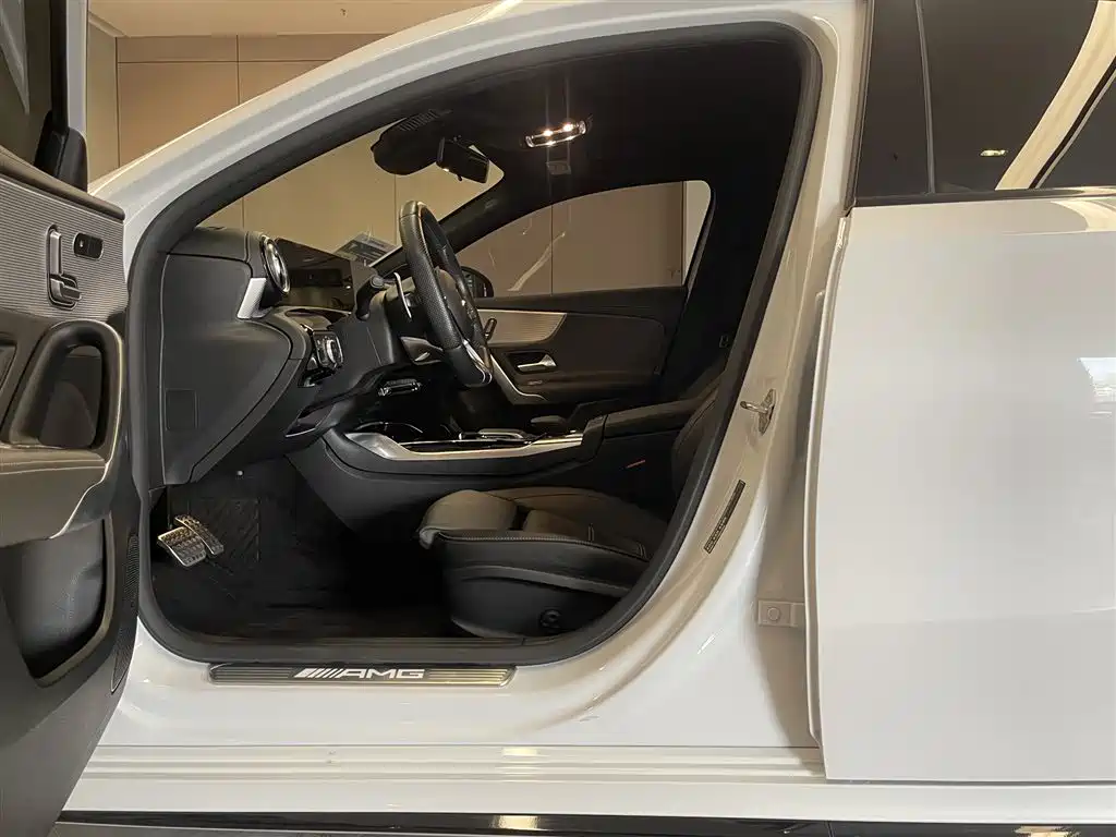 MERCEDES-BENZ A CLASS AMG