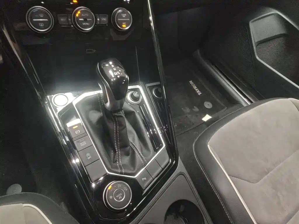Volkswagen Tayron 2019 380TSI 4WD R-Line China VI фото 14