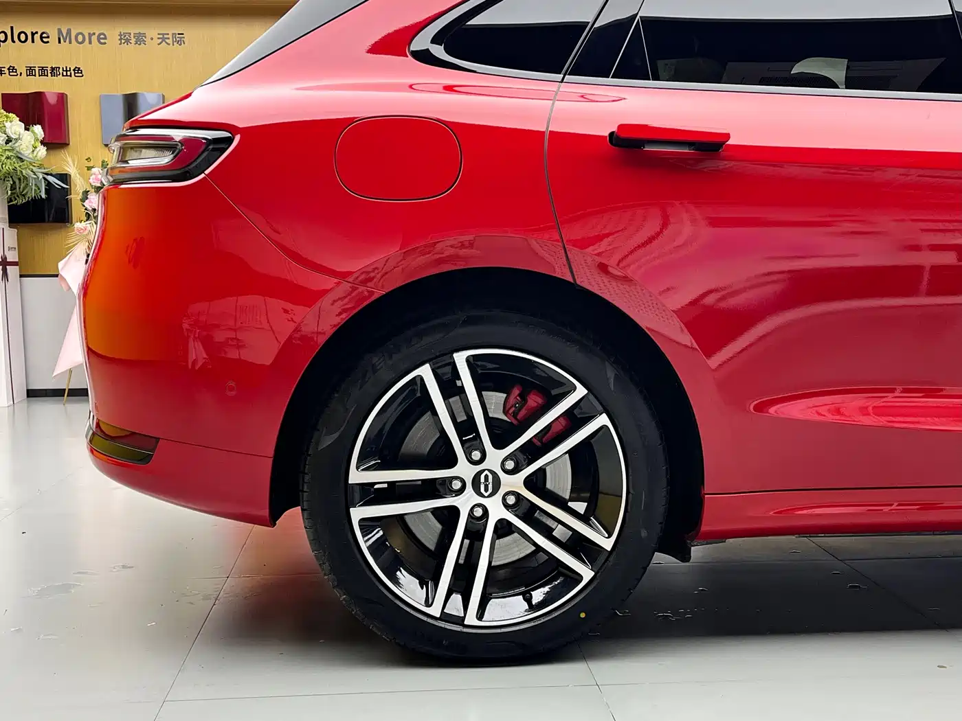 AITO Wenjie AITO M5 2025 Extended Range Ultra AWD фото 19