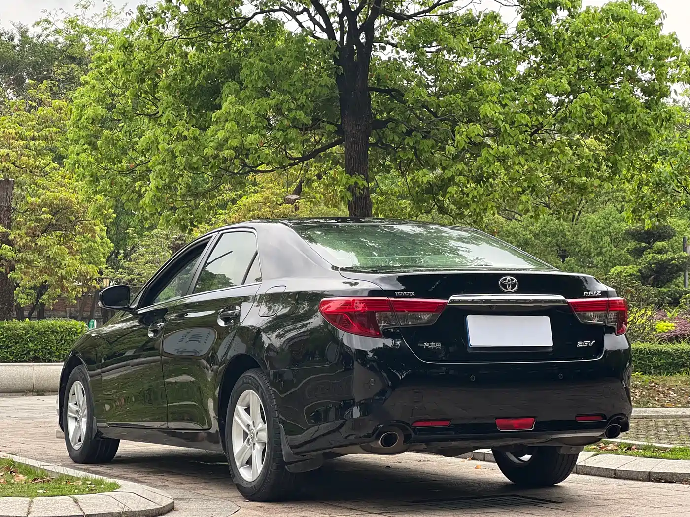 Toyota Reiz 2017 2013 2.5V Elite Edition