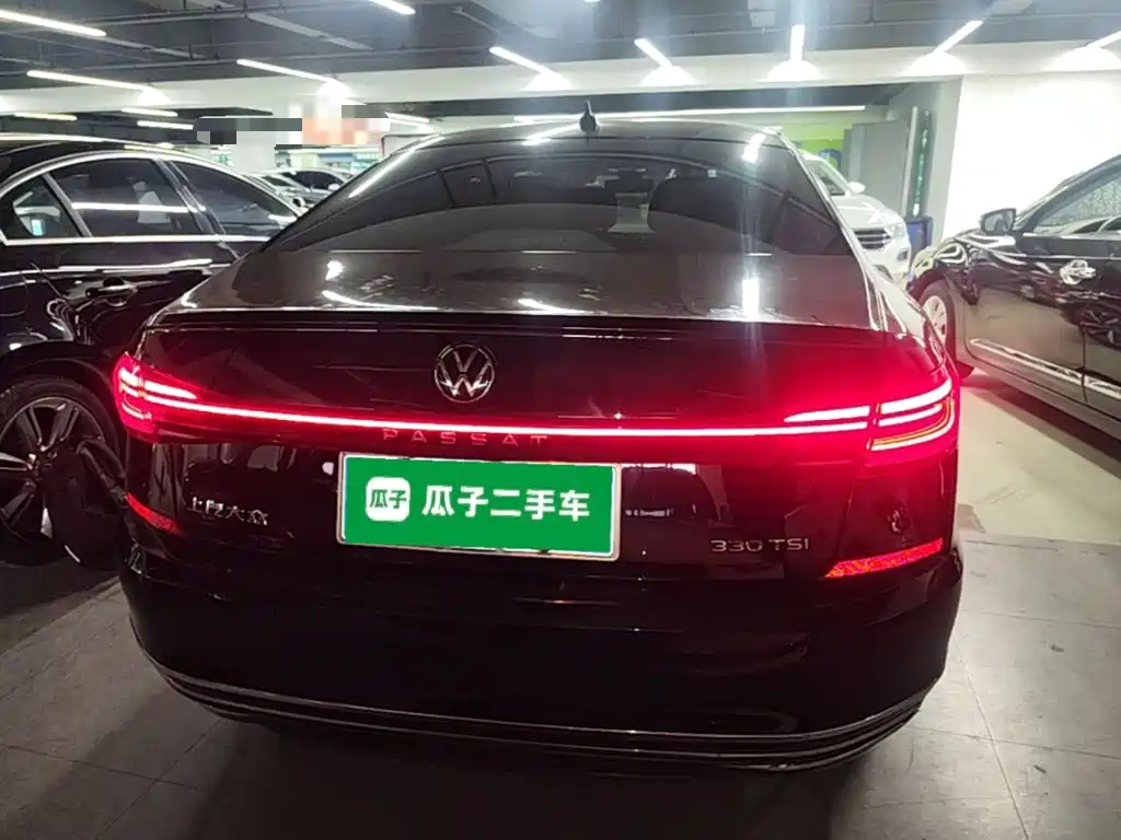 Photo 6 - Volkswagen Passat
