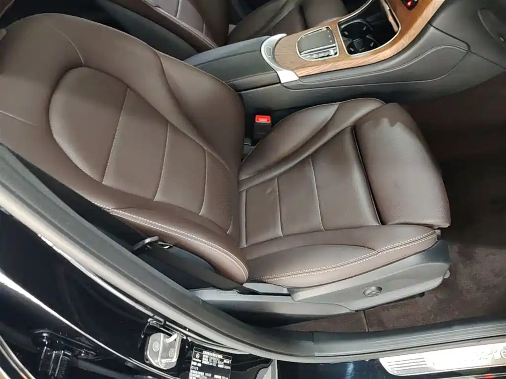 Mercedes-Benz GLC 2020 Facelift GLC 260 L 4MATIC Dynamic фото 25
