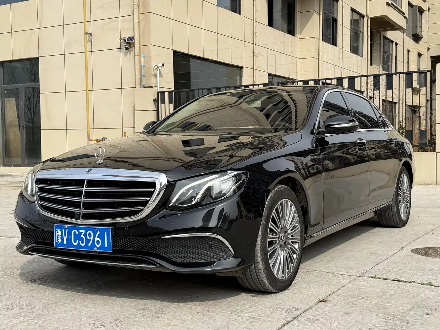 Mercedes-Benz E-Class 2020 E 300 L Fashion
