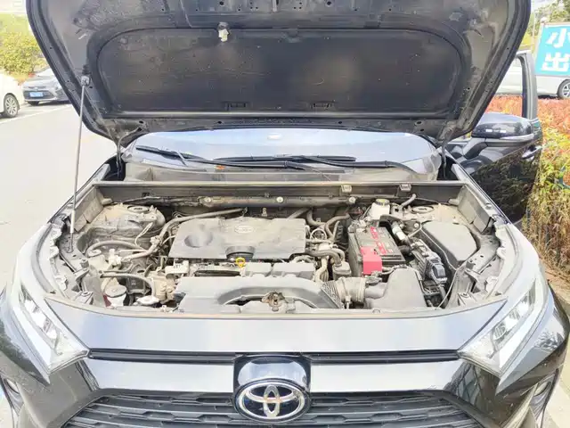Toyota RAV4 Rongfang 2022 2.0L CVT 2WD Urban Edition — фото 3