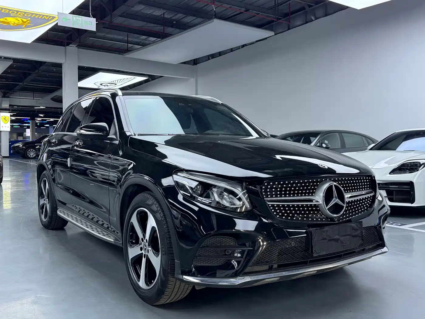 Mercedes-Benz GLC 2018 GLC 260 4MATIC Luxury фото 3