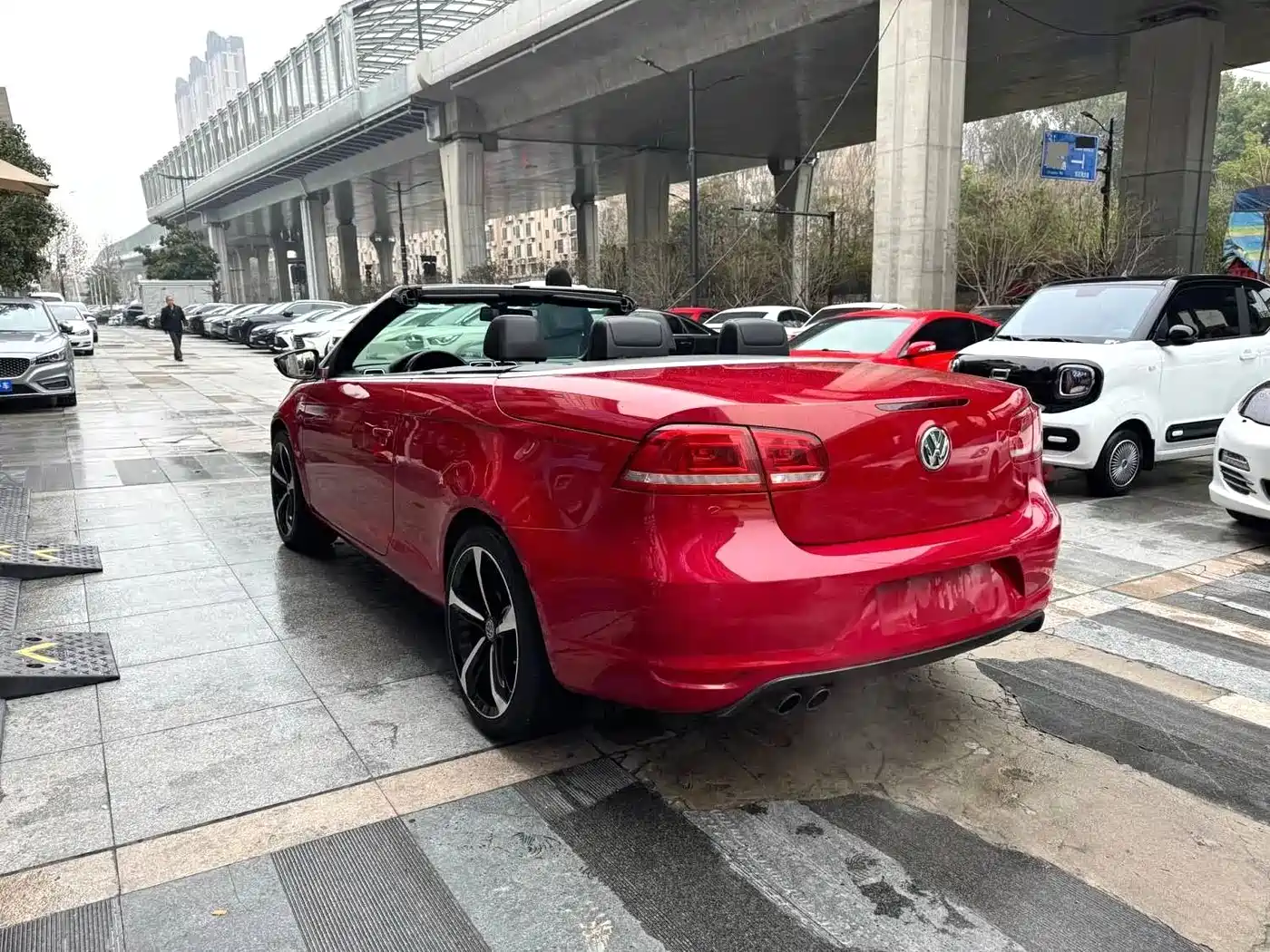 Volkswagen Eos 2011 Model 2.0TSI фото 3