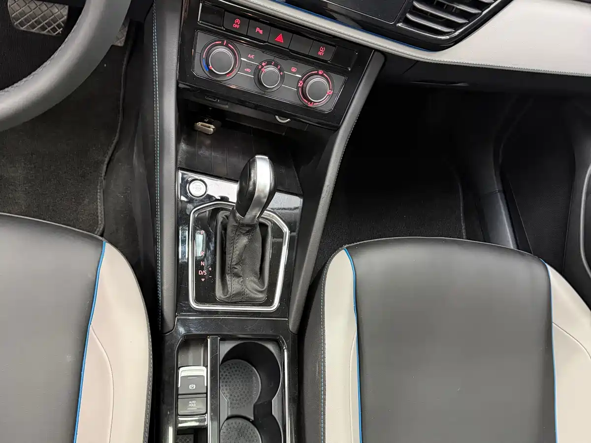 Фото 10 - Jetta VS5