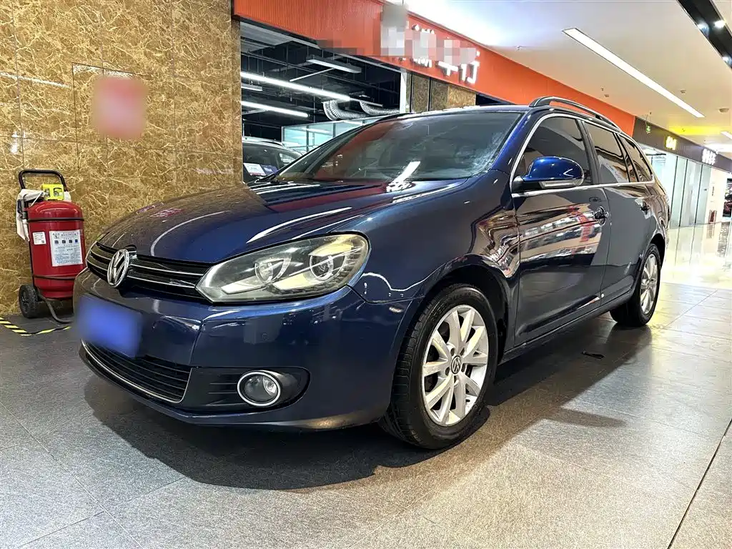 Volkswagen Golf (Import) 2011 1.4TSI Comfort Wagon фото 2