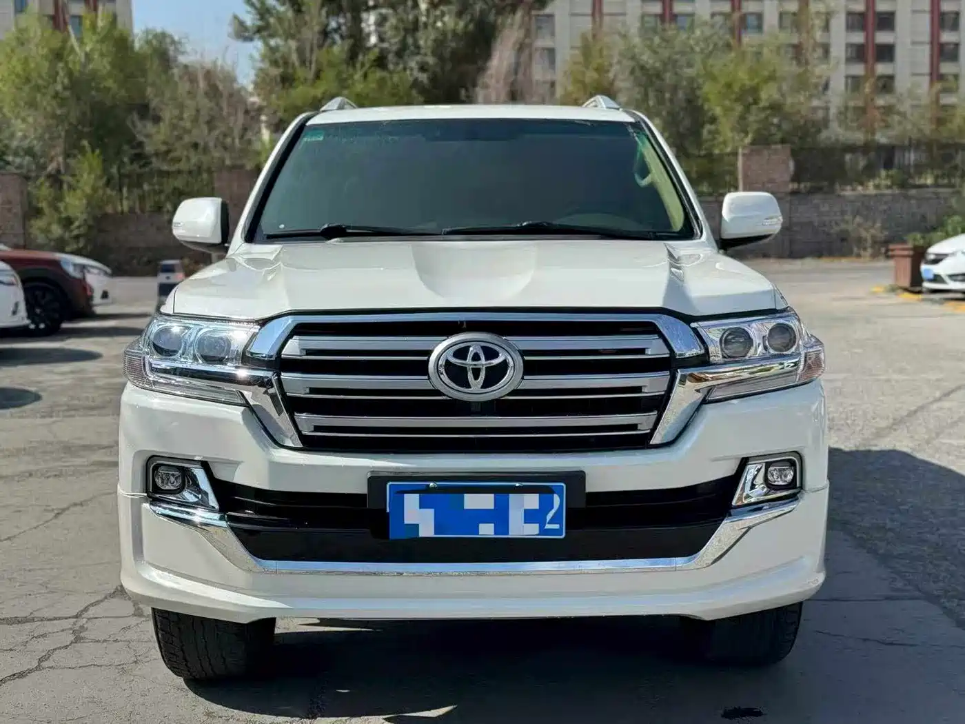 Toyota Land Cruiser (Import) 2015 2015 4.0L V6 Middle East Low Configuration Edition