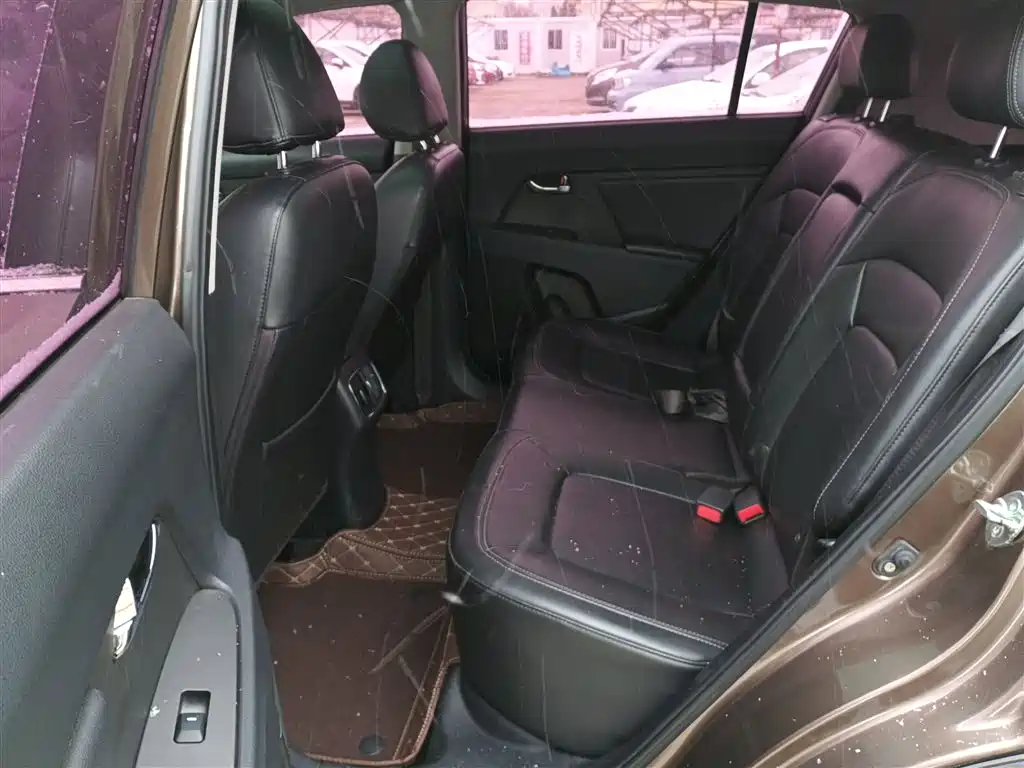 Kia Sportage 2015 2.0L Automatic 2WD DLX фото 14